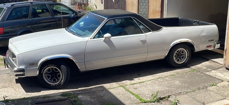 1984 El Camino with vinyl roof